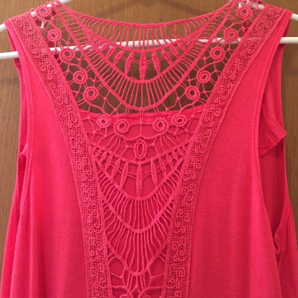 Pink top - Picture 4 of 8